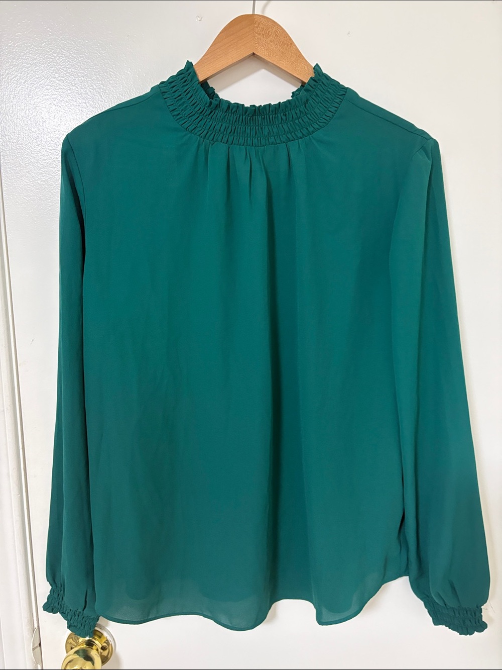 Women's Smocked Neck Long-Sleeve Blouse - Emerald Green